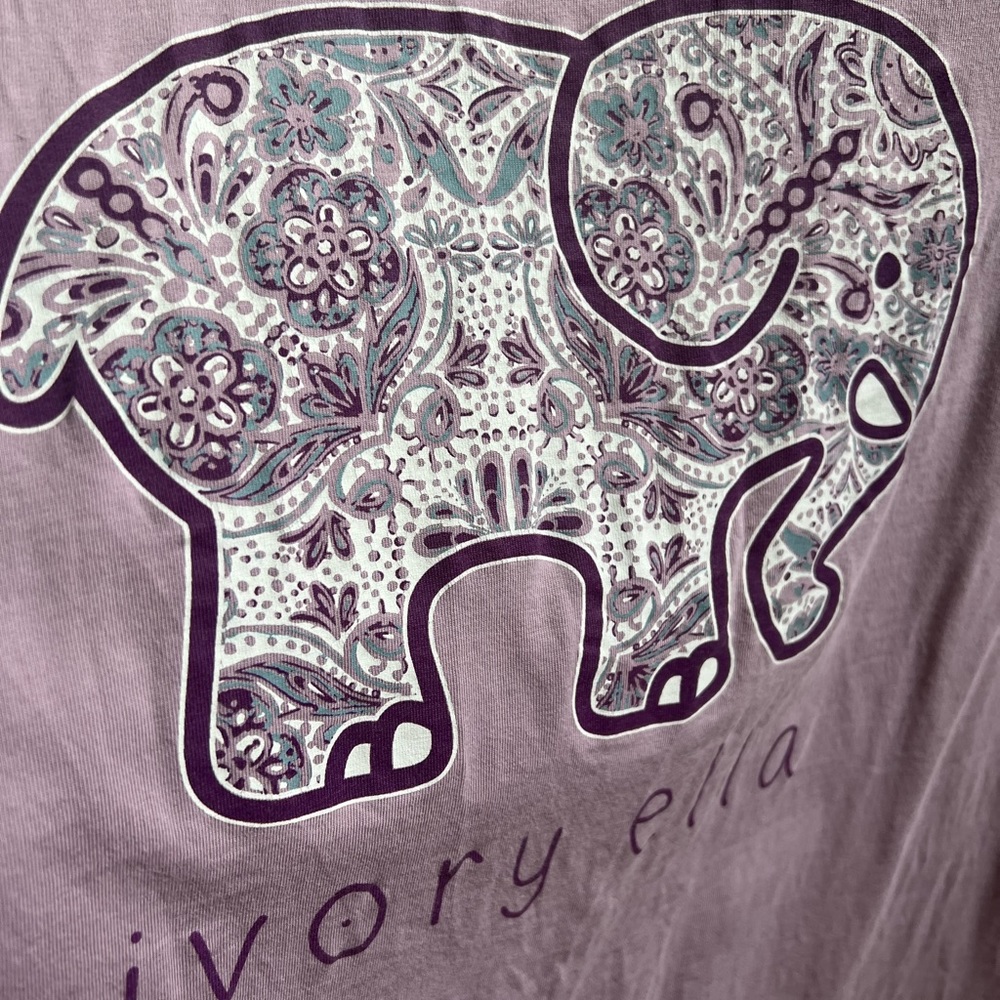🐘EUC Ivory Ella Shirt 🐘